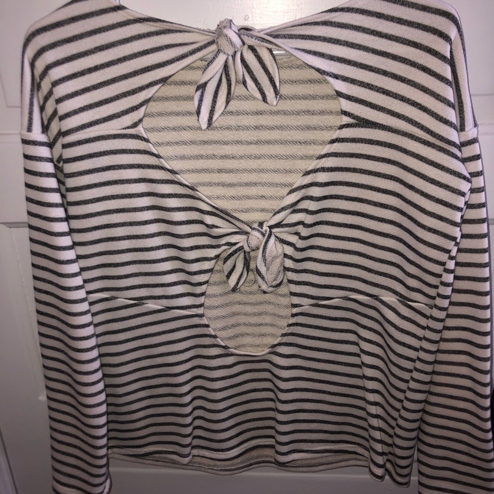 Size Small Tie-Back Top